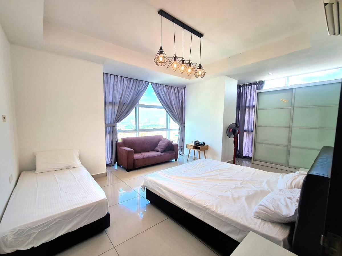 Apartemen Ksl D'esplanade 4 Bedrooms Dinosaur Water Park View High Floor Free Wifi Ksl City Mall By Gdragon Homestay Johor Bahru
