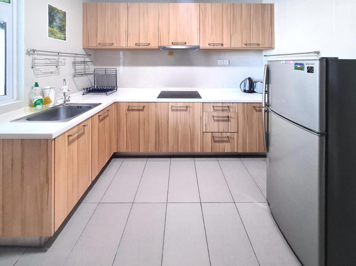 Ksl D'esplanade 4 Bedrooms Dinosaur Water Park View High Floor Free Wifi Ksl City Mall By Gdragon Homestay Apartemen Johor Bahru