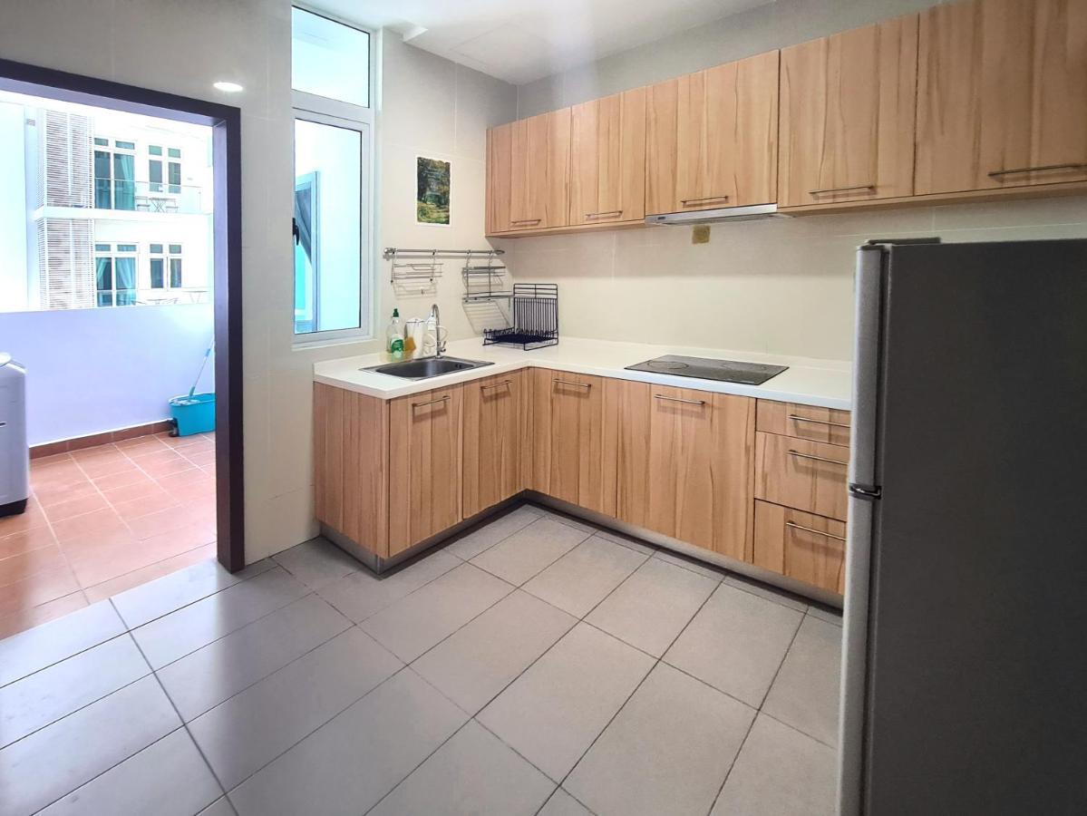 Ksl D'esplanade 4 Bedrooms Dinosaur Water Park View High Floor Free Wifi Ksl City Mall By Gdragon Homestay * Johor Bahru