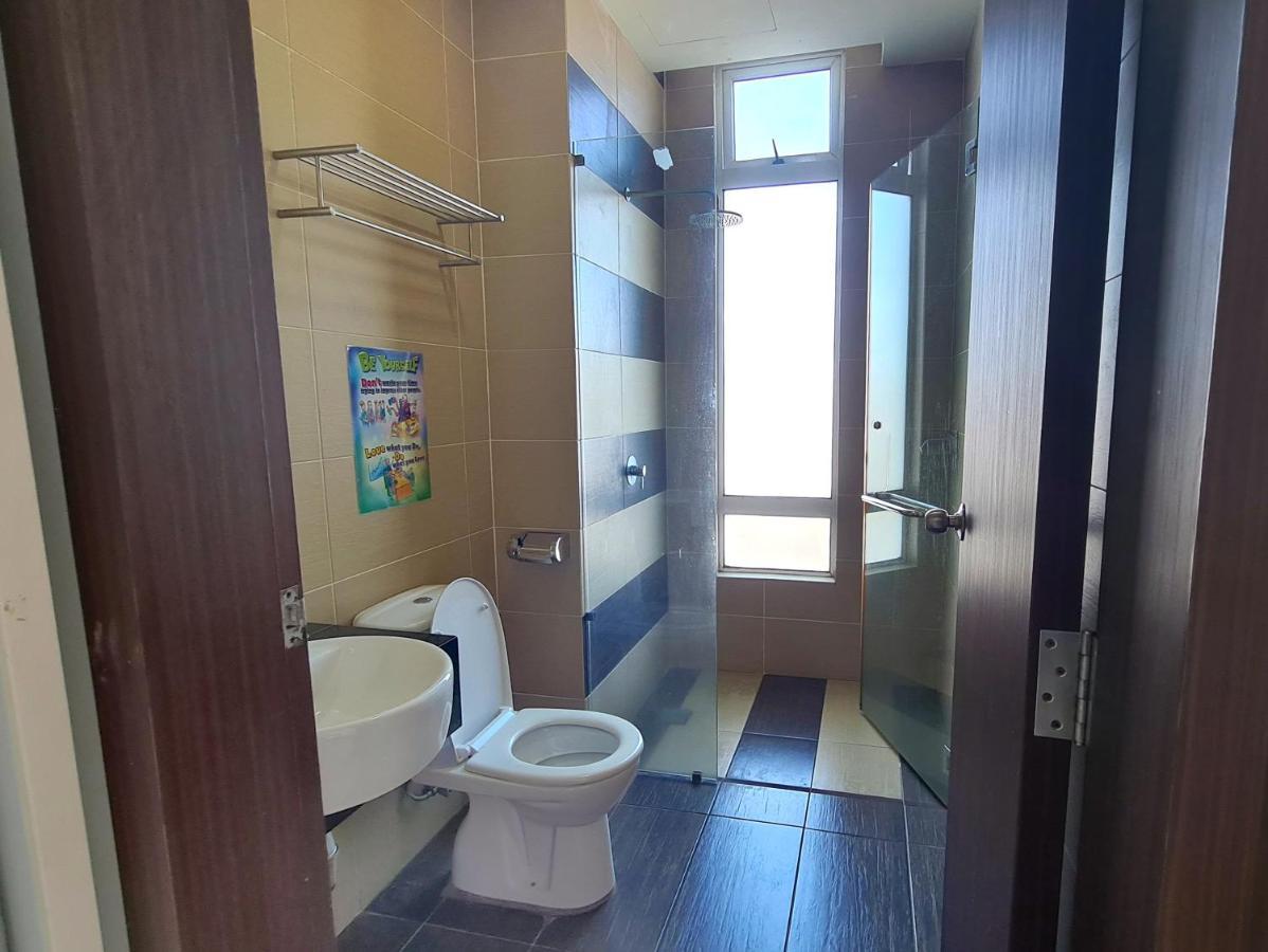 Apartemen Ksl D'esplanade 4 Bedrooms Dinosaur Water Park View High Floor Free Wifi Ksl City Mall By Gdragon Homestay *